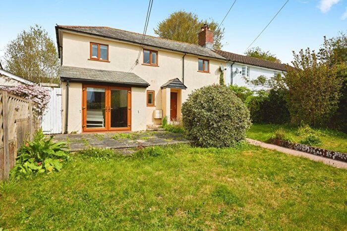 3 Bedroom Semi-Detached House For Sale In School Lane, Blandford Forum, DT11