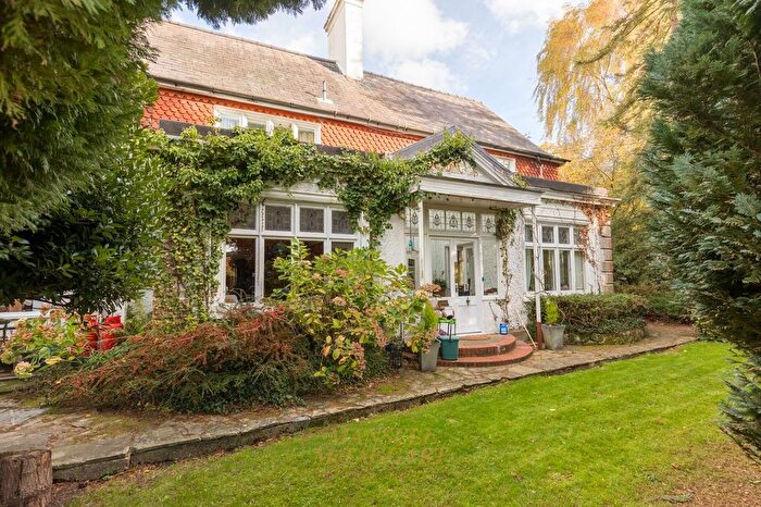 4 Bedroom End Terrace House For Sale In Wilderwick Road, East Grinstead, RH19