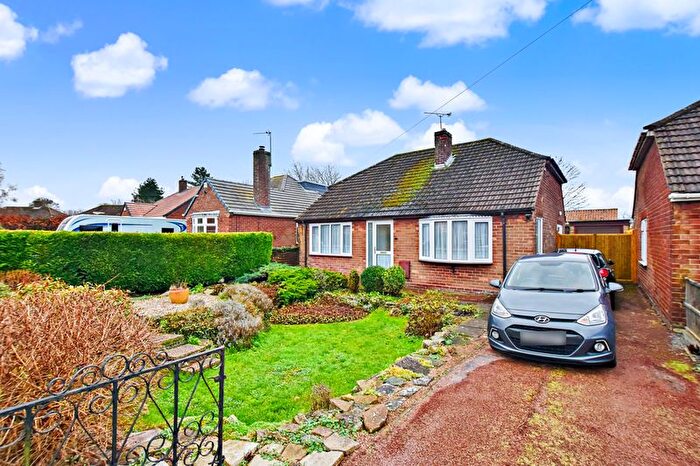 2 Bedroom Detached Bungalow For Sale In Redhall Drive, Bracebridge Heath, Lincoln, LN4
