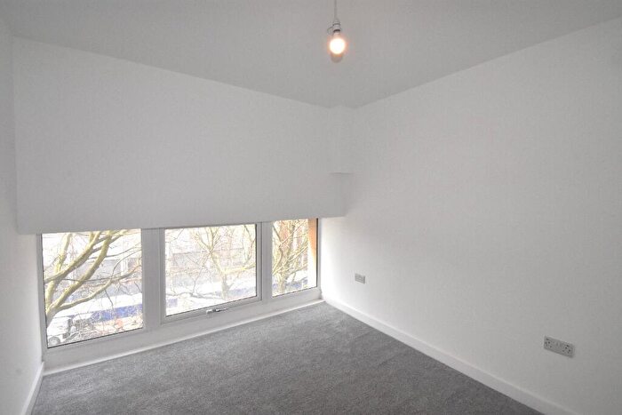 2 Bedroom Flat To Rent In - George Street, Hull, HU1