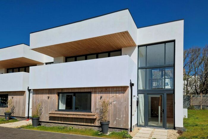 3 Bedroom Semi-Detached House For Sale In Croyde, EX33