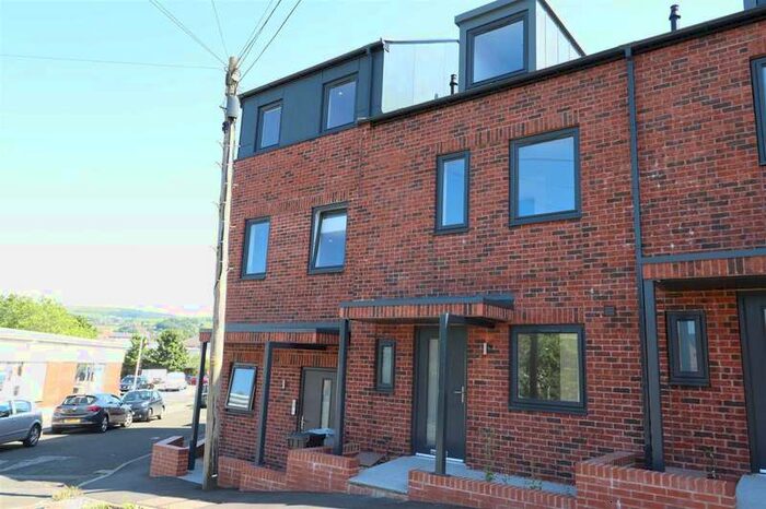 2 Bedroom Flat To Rent In Apartment 3 Paradise CouRT5 Crossall Streetmacclesfieldcheshire
