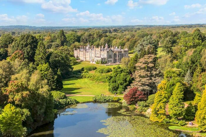 3 Bedroom Flat For Sale In Sheffield Park, Sheffield Park, TN22