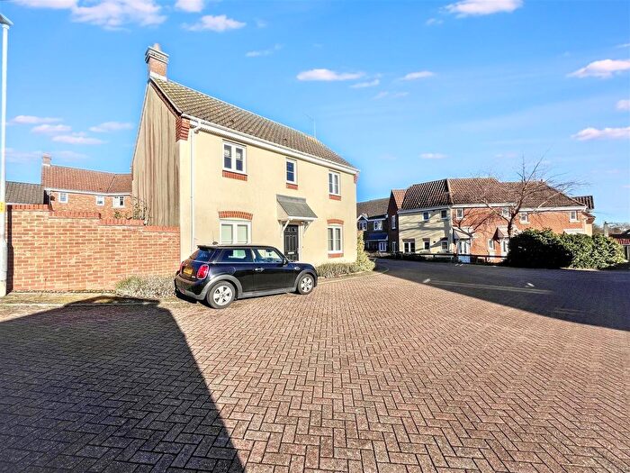 3 Bedroom Detached House For Sale In Chedgrave, NR14