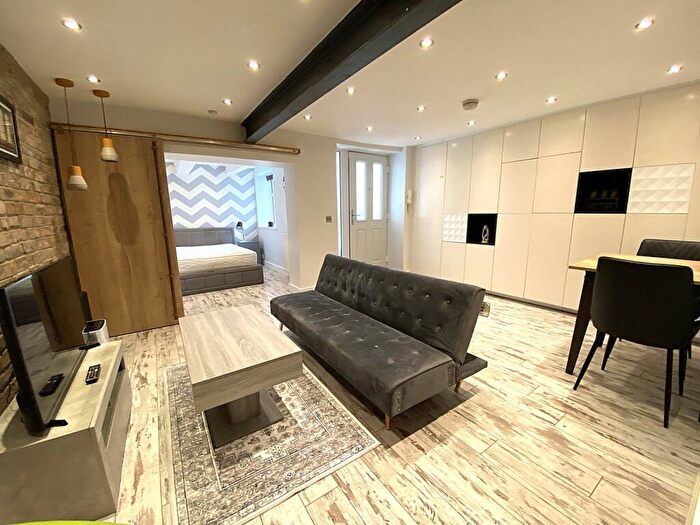 1 Bedroom Apartment To Rent In Templars Court, Canterbury, CT2