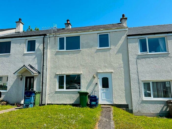 3 Bedroom Terraced House For Sale In Trefeilian Estate, Waunfawr, Caernarfon, Gwynedd, LL55