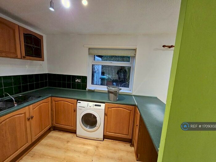 3 Bedroom Terraced House To Rent In Broad Eadow Road, Nottingham, NG6