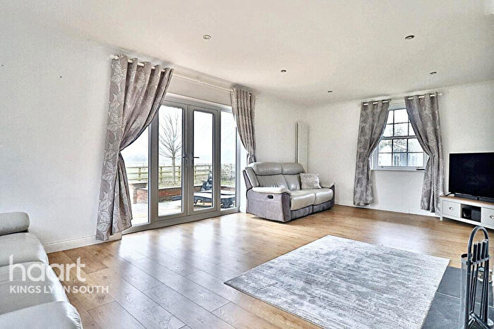 5 Bedroom Detached House For Sale In Outwell Road, Nordelph, PE38