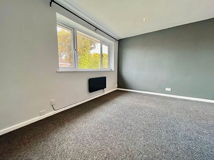 1 Bedroom Maisonette To Rent In Old Church Green, Birmingham, B33