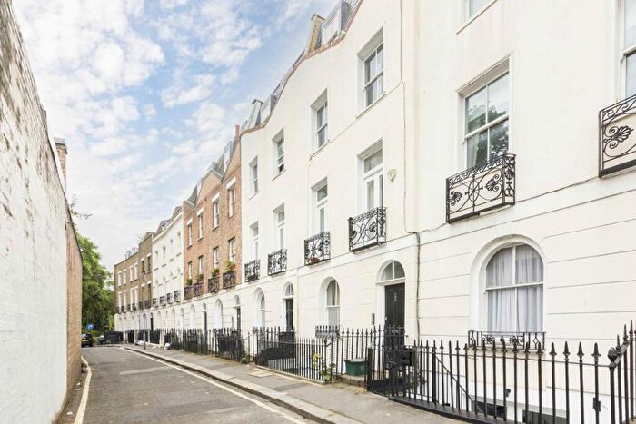 Flat To Rent In St. Pancras Way, Camden, NW1