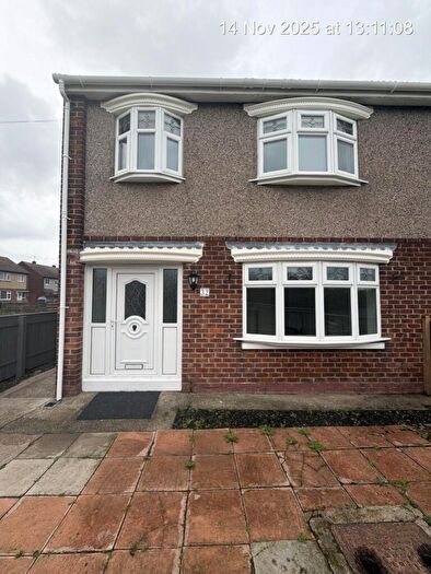 3 Bedroom Semi-Detached House To Rent In Firbanks, Jarrow, NE32