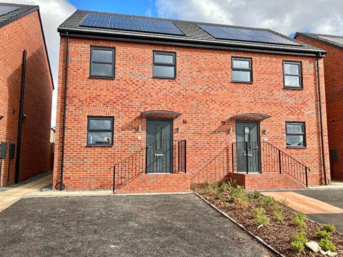 3 Bedroom Semi-Detached House To Rent In Cranswick Grove, Kingston Upon Hull, HU9