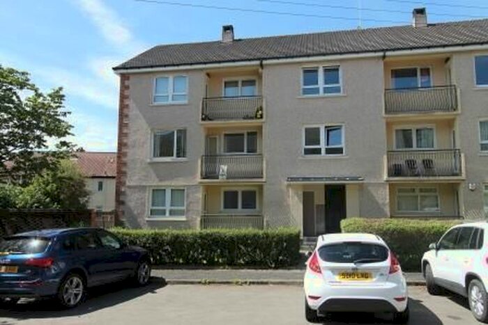 2 Bedroom Flat To Rent In Gatehouse Street, Glasgow, G32