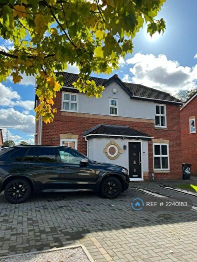 3 Bedroom Detached House To Rent In Tamar Close, Whitefield, Manchester, M45
