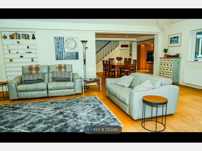 4 Bedroom Detached House To Rent In Milestone Avenue, Charvil Reading, RG10