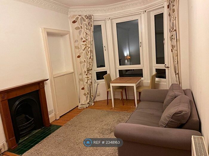 1 Bedroom Flat To Rent In Crathie Drive, Glasgow, G11