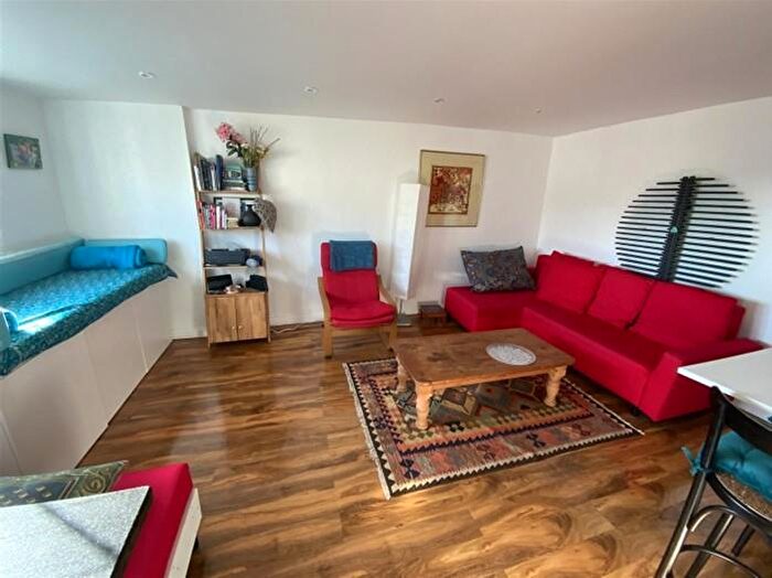 1 Bedroom Flat To Rent In New Steine, Brighton, BN2