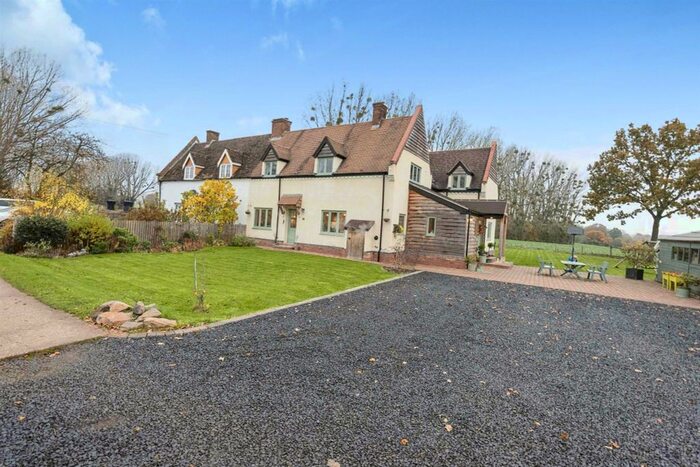 4 Bedroom Semi-Detached House For Sale In Braces Cottage, Leigh Sinton, Malvern, WR13