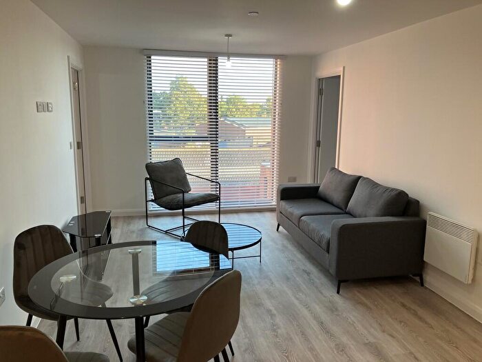 2 Bedroom Apartment To Rent In Parkview, Darwin Street, B12