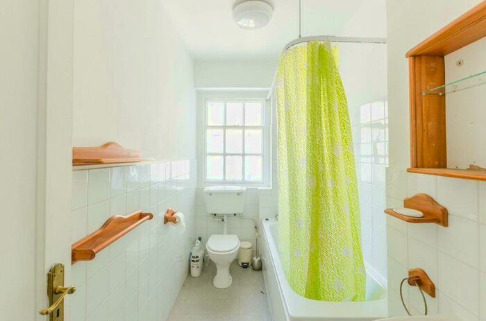 Studio To Rent In Gloucester Place, Regent's Park, London, NW1