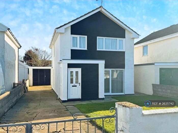 3 Bedroom Detached House To Rent In Stanley Avenue, Valley, Holyhead, LL65