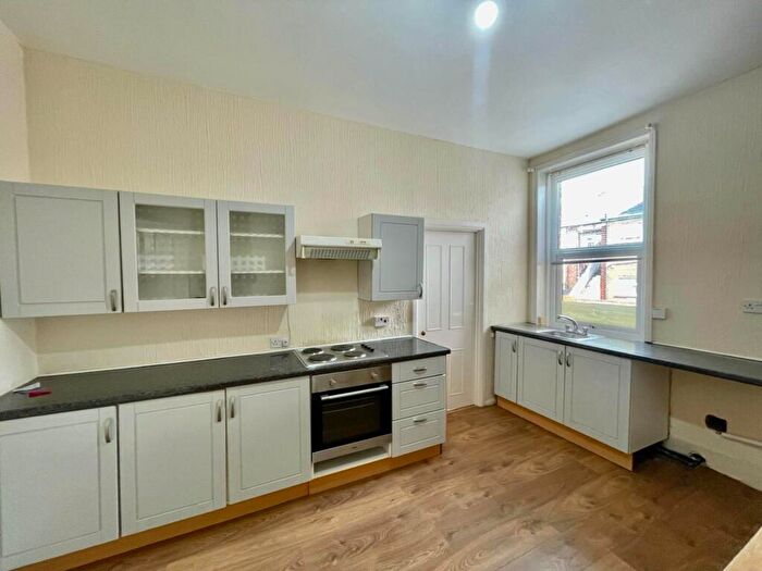 2 Bedroom Flat To Rent In Eastbourne Avenue, Gateshead, NE8