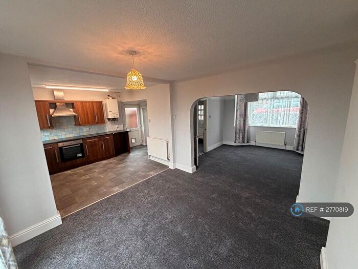 3 Bedroom Semi Detached House To Rent In Jubilee Road, Knowle, Bristol, BS4