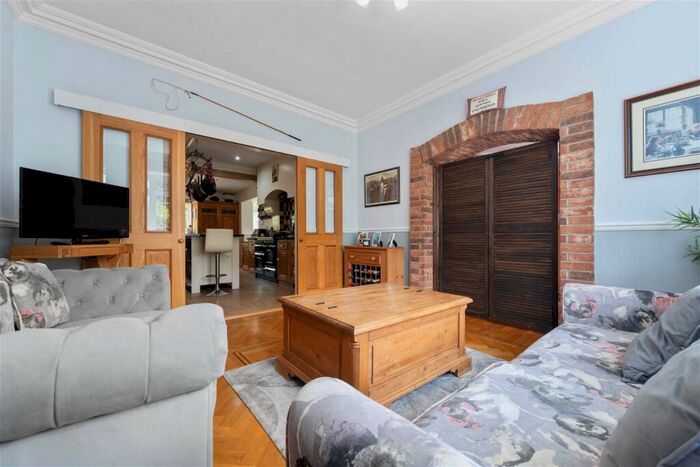 5 Bedroom Detached House For Sale In East Gomeldon Road, Gomeldon, SP4