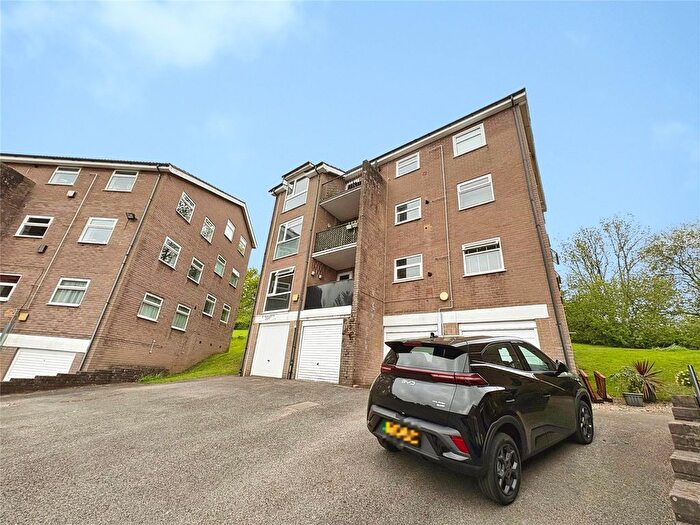 2 Bedroom Flat For Sale In Linnet Close, Cardiff, CF23