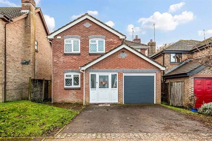 4 Bedroom Detached House For Sale In Chilworth Gardens, Clanfield, PO8