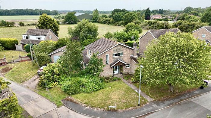 3 Bedroom Detached House For Sale In Aspen Close, Laughterton, Lincoln, LN1