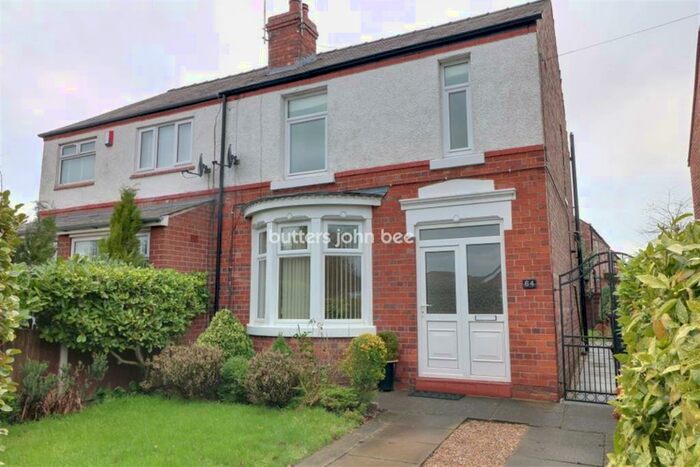 3 Bedroom Semi-Detached House To Rent In Stoneley Road, CW1