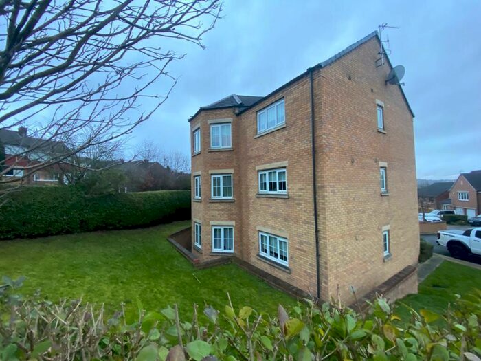 2 Bedroom Apartment To Rent In Post Hill Gardens, Pudsey, LS28