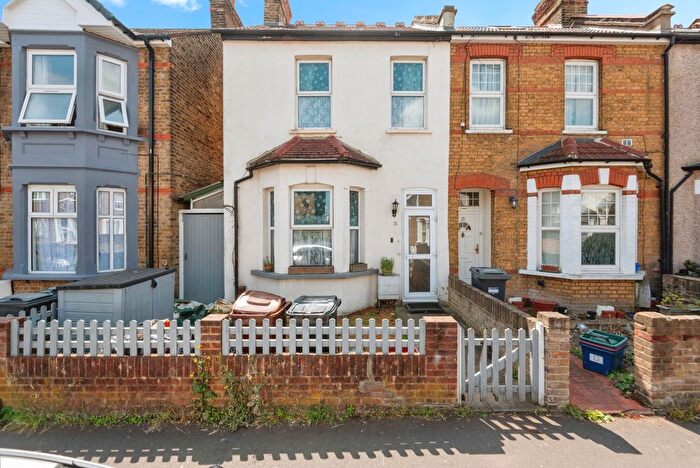 4 Bedroom Terraced House For Sale In Lansdowne Road, Hounslow, TW3