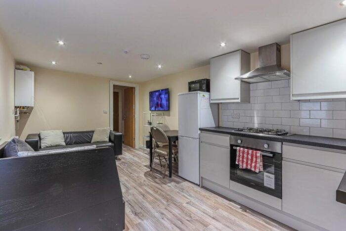 2 Bedroom Private Halls To Rent In Cyril Crescent, Roath, CF24