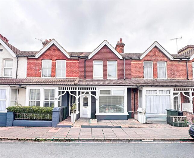 3 Bedroom Terraced House For Sale In Western Road, Eastbourne, BN22