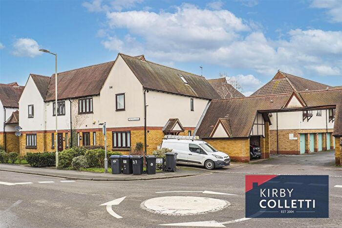 1 Bedroom Flat To Rent In Star Street, Ware, SG12