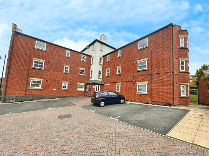 2 Bedroom Apartment For Sale In Horseshoe Crescent, Birmingham, B43