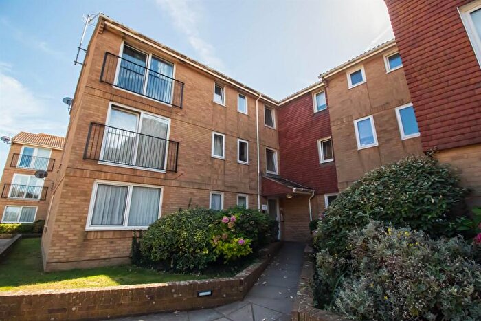 1 Bedroom Apartment For Sale In St Crispians Court, Claremont Road, Seaford, BN25