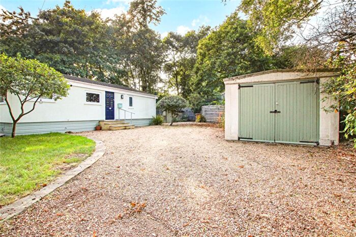 2 Bedroom Park Home For Sale In The Plateau, Warfield Park, Bracknell, Berkshire, RG42