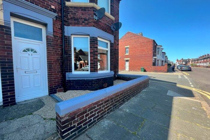 2 Bedroom Flat To Rent In Talbot Road, South Shields, NE34