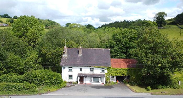 4 Bedroom Detached House For Sale In Cwm Golau, Cyfronydd, Welshpool, Powys, SY21