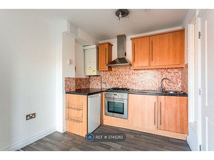2 Bedroom Flat To Rent In Balfour Road, Brighton, BN1