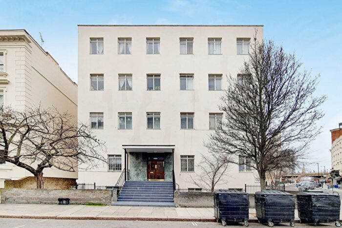 Studio To Rent In Westbourne Gardens, London, W2