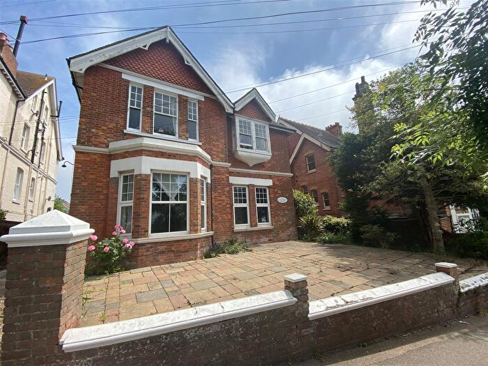 1 Bedroom Flat To Rent In Upper Sea Road, Bexhill On Sea, TN40