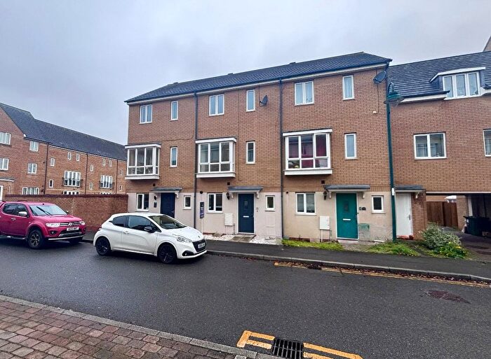 4 Bedroom Terraced House To Rent In Harn Road, Hampton Centre, Peterborough, Cambridgeshire, PE7