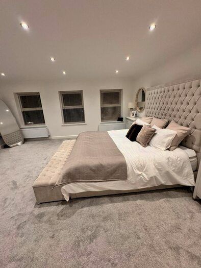 5 Bedroom Detached House To Rent In St. Huberts Close, Gerrards Cross, SL9