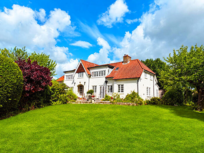 4 Bedroom Detached House For Sale In Hayes Barn, Grove Road, Lymington, Hampshire, SO41