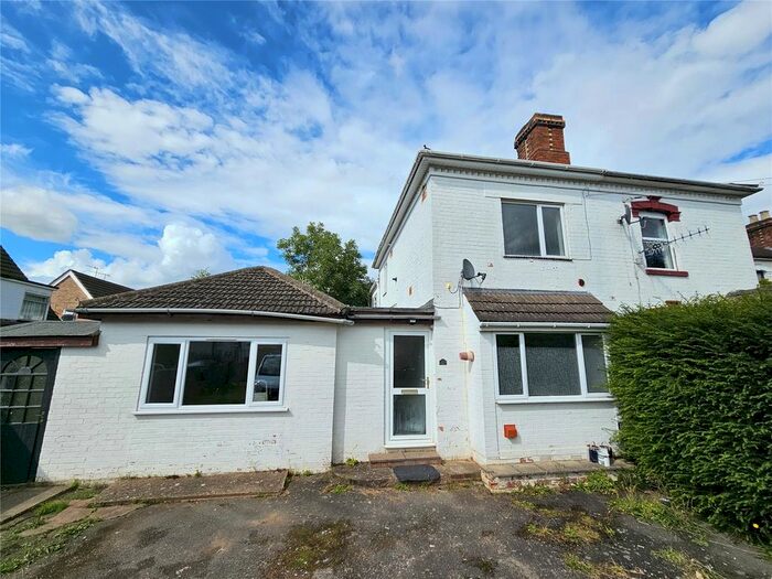 3 Bedroom Semi-Detached House To Rent In Farley Street, Worcester, Worcestershire, WR2