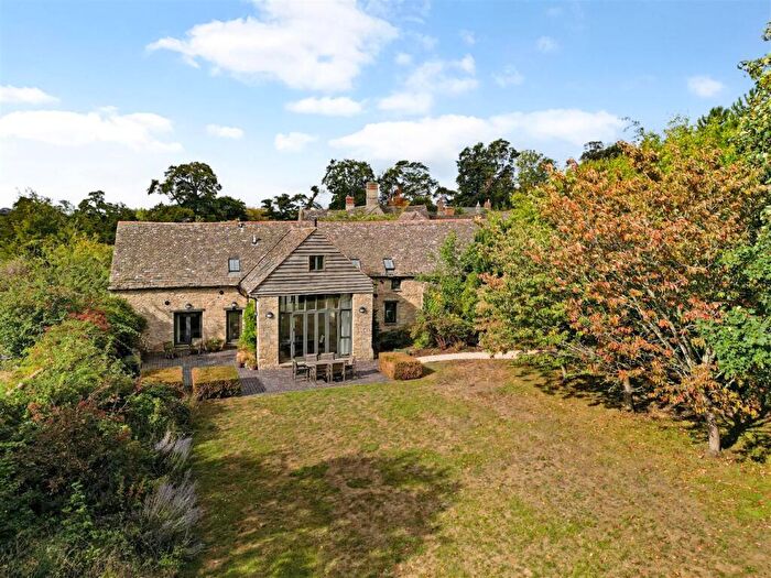 7 Bedroom House For Sale In Woodstock, Oxfordshire, OX20